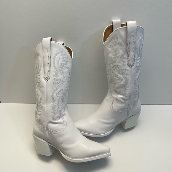 JEFFREY CAMPBELL Dagget Western Boot White Size 9 - Picture 4 of 10